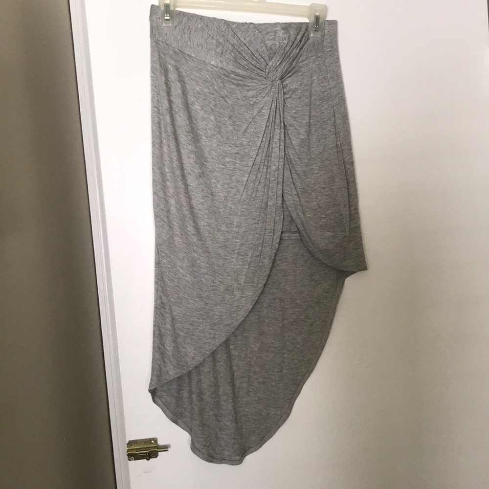 Grey stretchy skirt